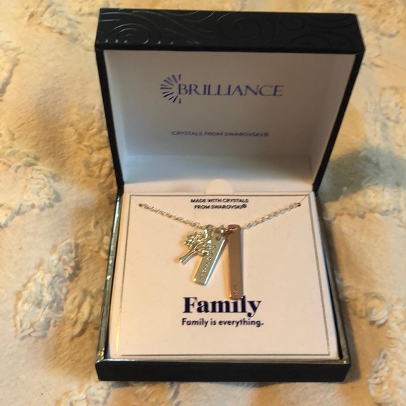 Brilliance Jewelry - 🌵🎄Brilliance Family Necklace Swarovski Crystals
